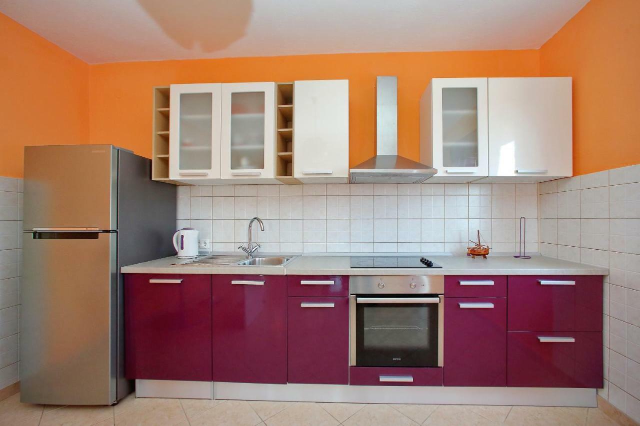 Apartment And Pool Nika Bibinje Exterior photo